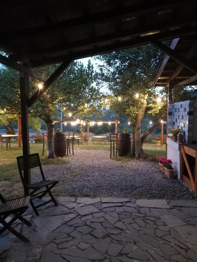 Agriturismo Dei Legi San Pietro Vara 外观 照片